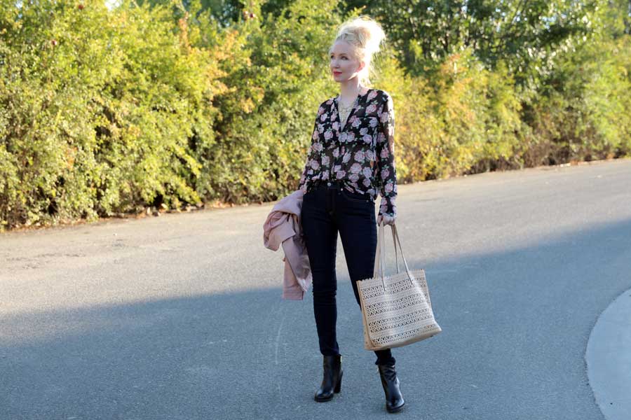 currently crushing, kitsch necklace, rag and bone jeans, c wonder boots, forever 21 floral blouse, stella and dot tote bag